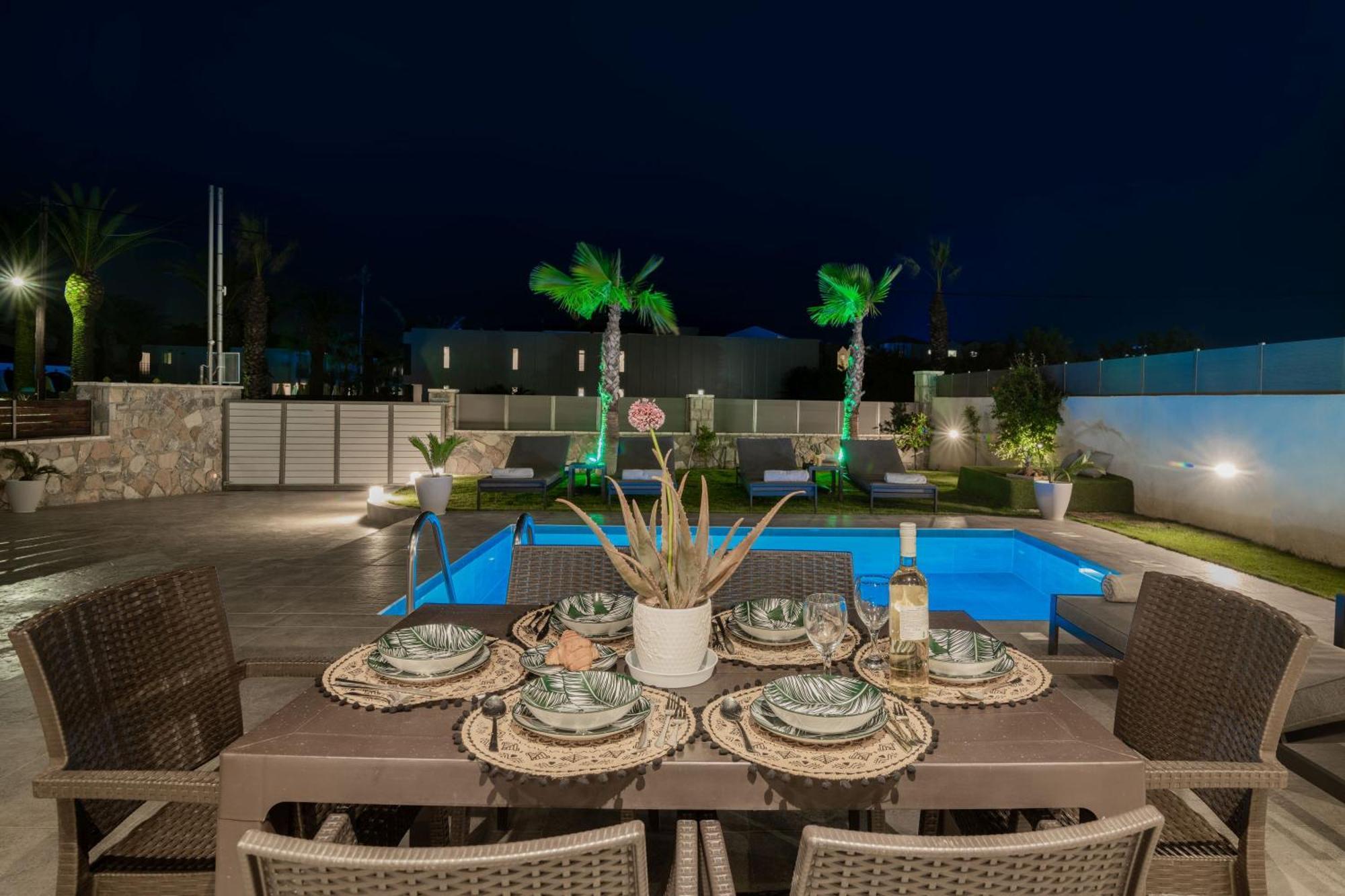 Sunwhite Villas - Private Pool & Cozy Atmosphere, By Zantewize لاغاناس المظهر الخارجي الصورة