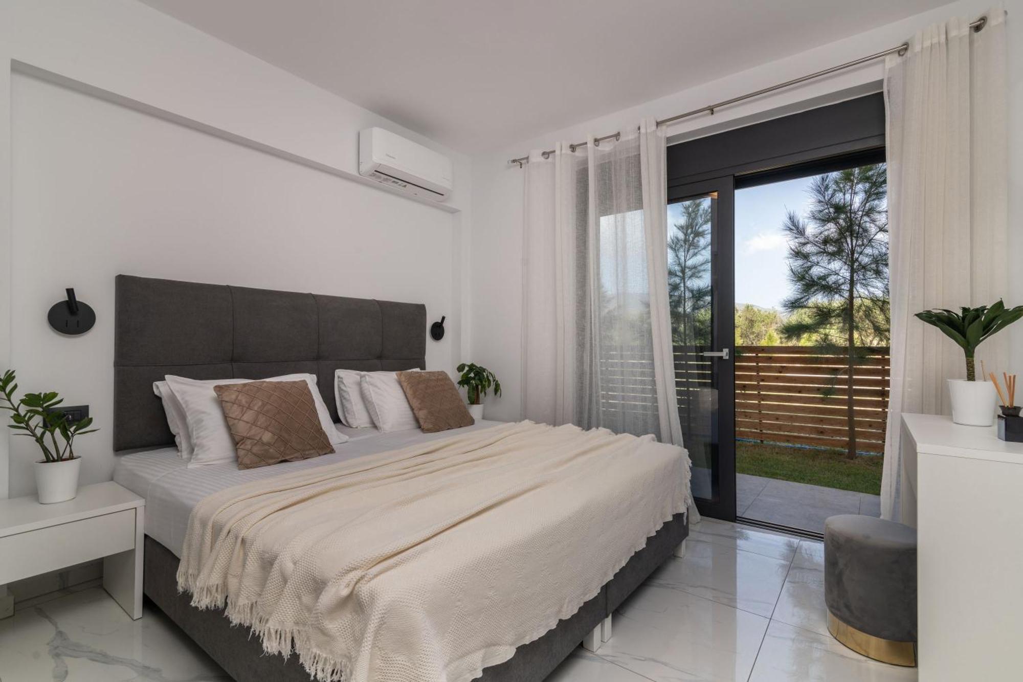 Sunwhite Villas - Private Pool & Cozy Atmosphere, By Zantewize لاغاناس المظهر الخارجي الصورة