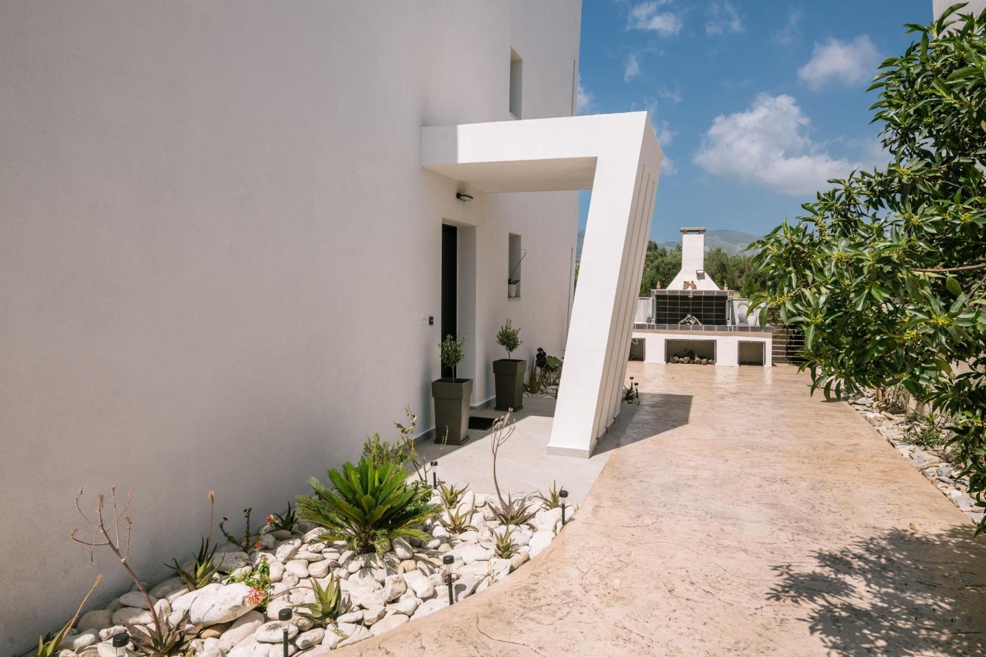 Sunwhite Villas - Private Pool & Cozy Atmosphere, By Zantewize لاغاناس المظهر الخارجي الصورة
